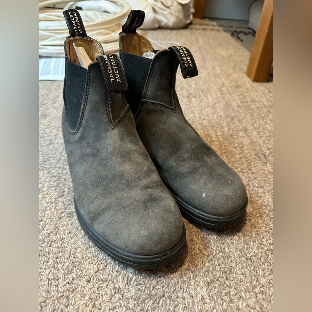 Blundstone 585 Rustic Black Leather Chelsea Boots – AU Size 5 / US Women’s 8